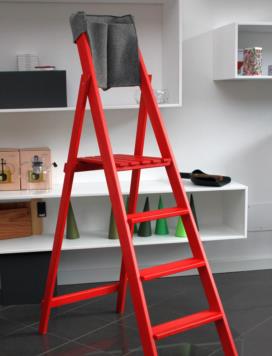 HOME red 4 steps folding 